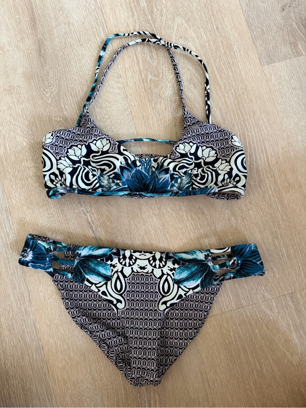 O'Neill 365 Bikini Set Floral Mandala